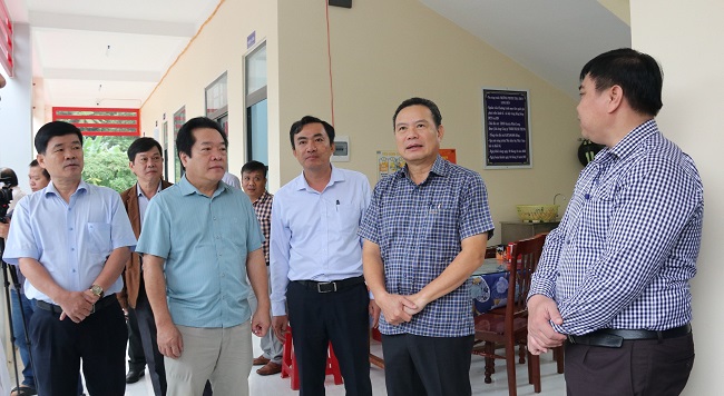 Thứ trưởng Bộ Lao động TB&XH Lê Văn Thanh kiểm tra Chương trình MTQG tại huyện Minh Long