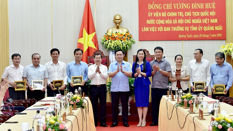 Quang Ngai marks 75th anniversary of War Invalids and Martyrs’ Day (5)