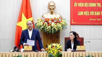 President Nguyen Xuan Phuc met with the Standing Board of the Quang Ngai Provincial Party Committee