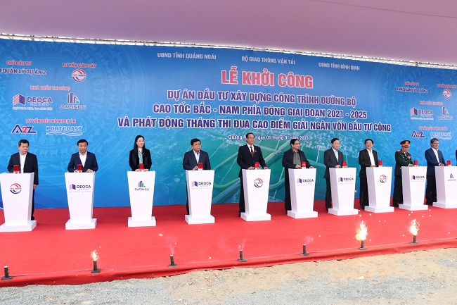 PM Pham Minh Chinh attended the groundbreaking ceremony of the North-South expressway project (2021 - 2025)