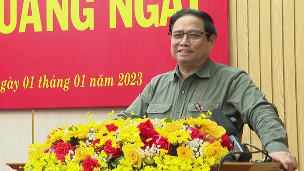 Prime Minister Pham Minh Chinh met with the Standing Board of the Quang Ngai Provincial Party Committee