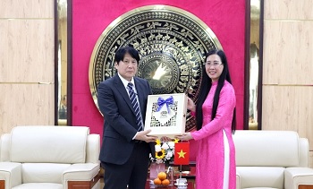 Secretary of the Provincial Party Committee Bui Thi Quynh Van received Consul General of Japan in Da Nang city, Yakabe Yoshinori