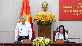 Chief Justice of the Supreme People's Court Mr. Nguyen Hoa Binh met with Quang Ngai leaders