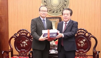 PPC'S vice chairman Mr Vo Phien received Consulate General of the Lao PDR in Da Nang City