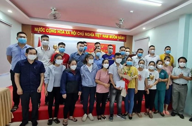 Quang Ngai medical team goes to support Binh Duong province
