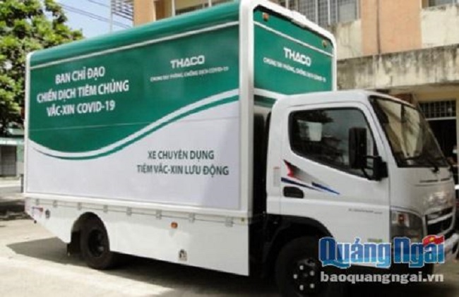 Quang Ngai receives specialized vehicles for mobile vaccination
