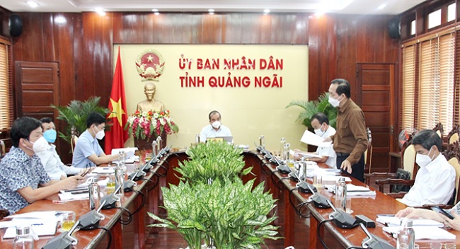 The Provincial People's Committee discusses some project of the Education sector