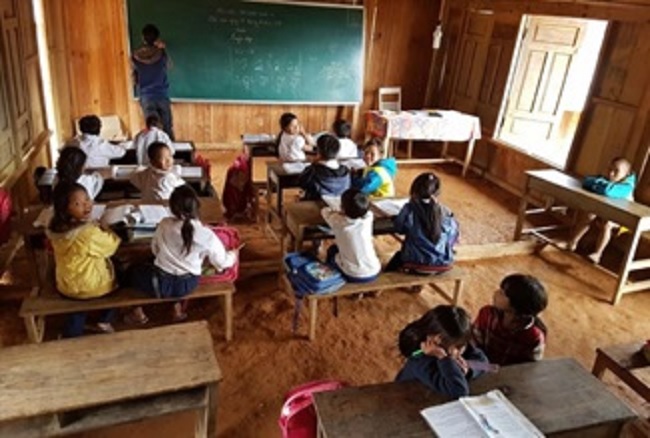 Allocating VND 19 bln to implement the Education Program in mountainous areas in 2021
