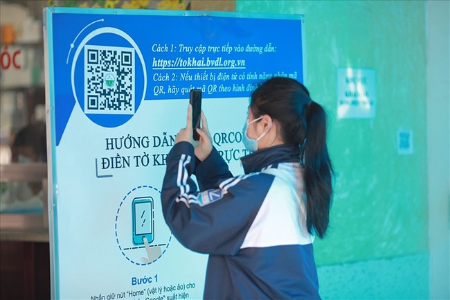Quang Ngai deploys medical declaration control system by using QR code