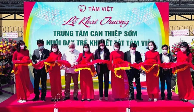 To put the Tam Viet Center for Early Intervention and Caring Children with Disabilities into operation