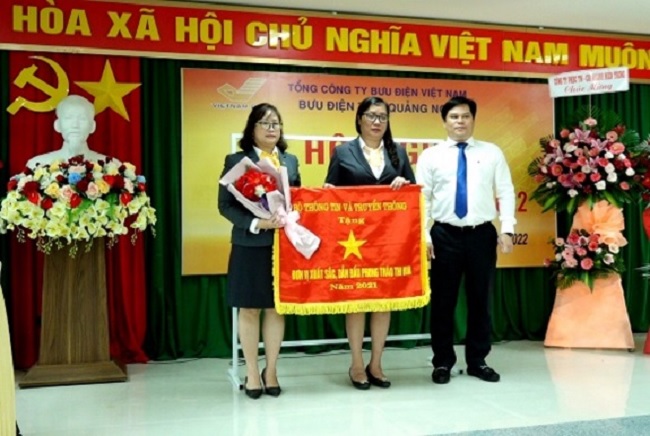 Quang Ngai Post Office deploys tasks in 2022