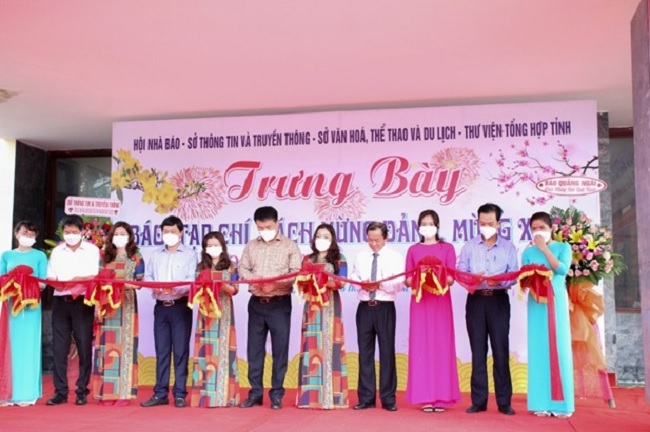 Quang Ngai opens the press exhibition to celebrate Spring Festival 2022