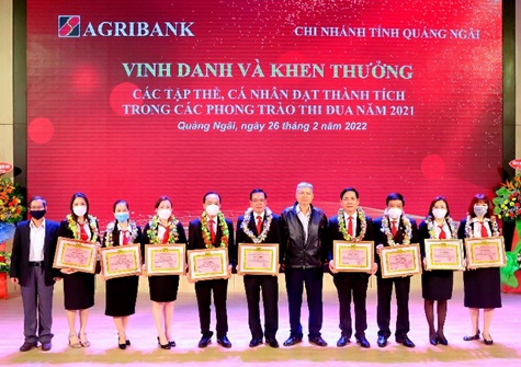 Agribank Chi nhánh tỉnh Quảng Ngãi tổng kết công tác Đảng năm 2021 và triển khai nhiệm vụ kinh doanh năm 2022