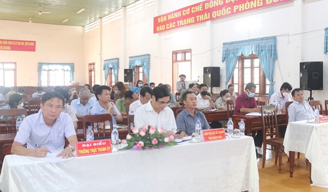 Delegates of the People's Councils of provinces and cities met with voters in Truong Quang Trong Ward