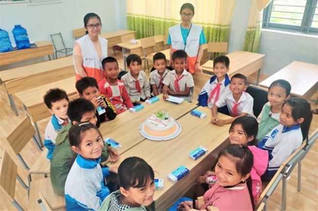 World Vision organized a birthday event for 4,544 children