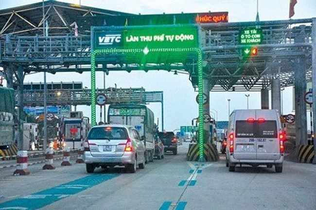 Deployment of a non-stop electronic road user toll collection system