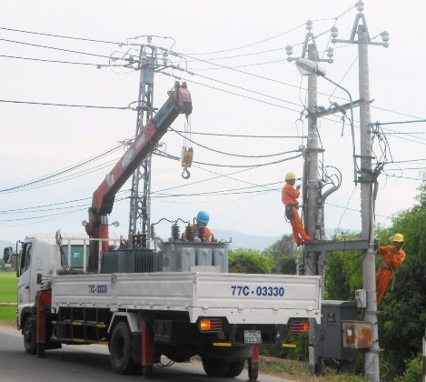 Bàn giao công trình điện đầu tư bằng nguồn vốn nhà nước trên địa bàn tỉnh sang Tập đoàn Điện lực Việt Nam