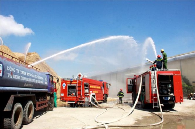 Ensure traffic and water sources for fire fighting and rescue work