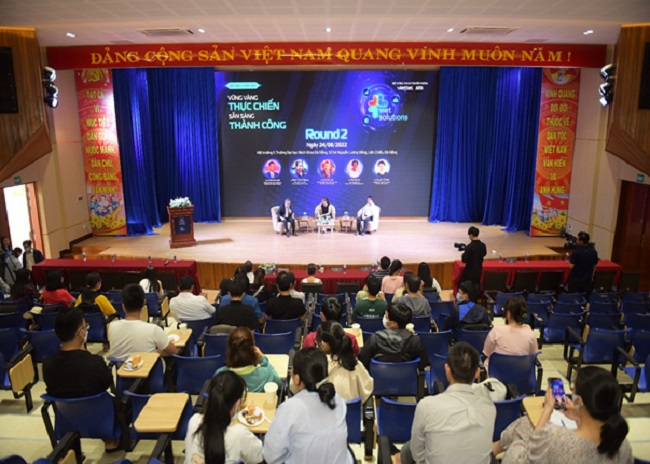 1,8 tỷ đồng giải thưởng cho Viet Solutions mùa giải thứ 4