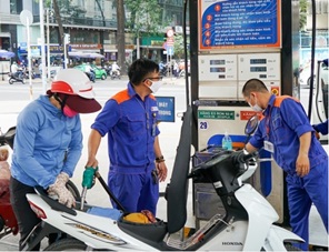 Giá xăng dầu giảm về mức thấp nhất từ đầu năm 2022