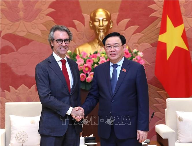 Việt Nam sẵn sàng hỗ trợ tăng cường sự hiện diện của EU tại khu vực