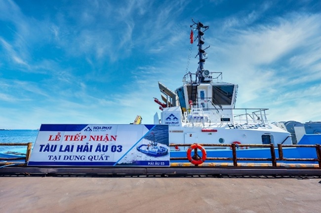 Hòa Phát Dung Quất tiếp nhận tàu lai đầu tiên của Hà Lan