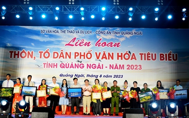 Quang Ngai helds the Festival of Typical cultural residential groups