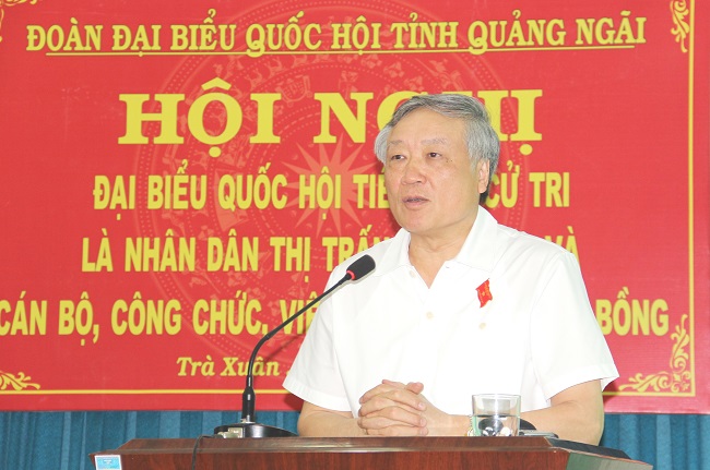 Đoàn đại biểu Quốc hội tỉnh tiếp xúc với cử tri tại thị trấn Trà Xuân, huyện Trà Bồng