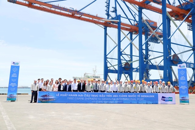 Doosan Vina xuất 2 cẩu trục RMQC lớn nhất đến cảng quốc tế Gemalink, tỉnh Bà Rịa - Vũng Tàu