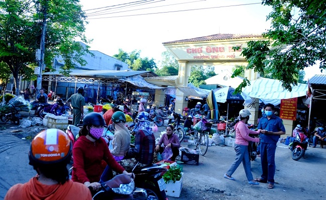 Tạm dừng hoạt động Chợ Sông Vệ và Chợ Gia Súc tại phường Trương Quang Trọng, Chợ Ông bố được hoạt động trở lại